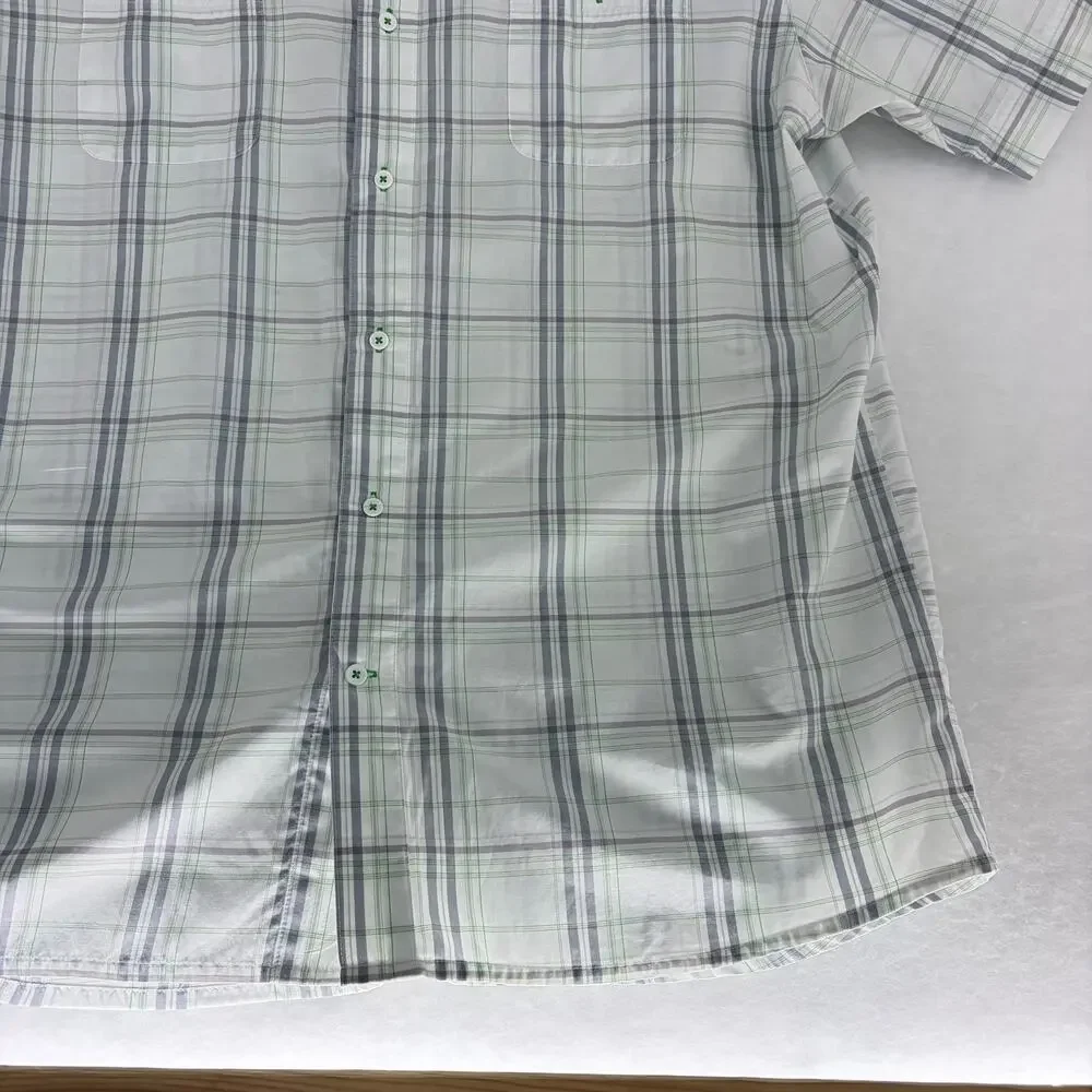 Under Armour HeatGear Plaid Button-Down Shirt — Size 2XL - Picture 8 of 15